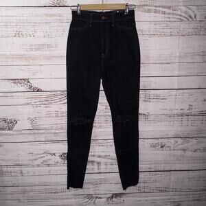 Fashion nova black She Bad Skinny Jeans women’s size 9 NWT